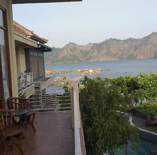 Lakeside Cottages Hotel 2*
